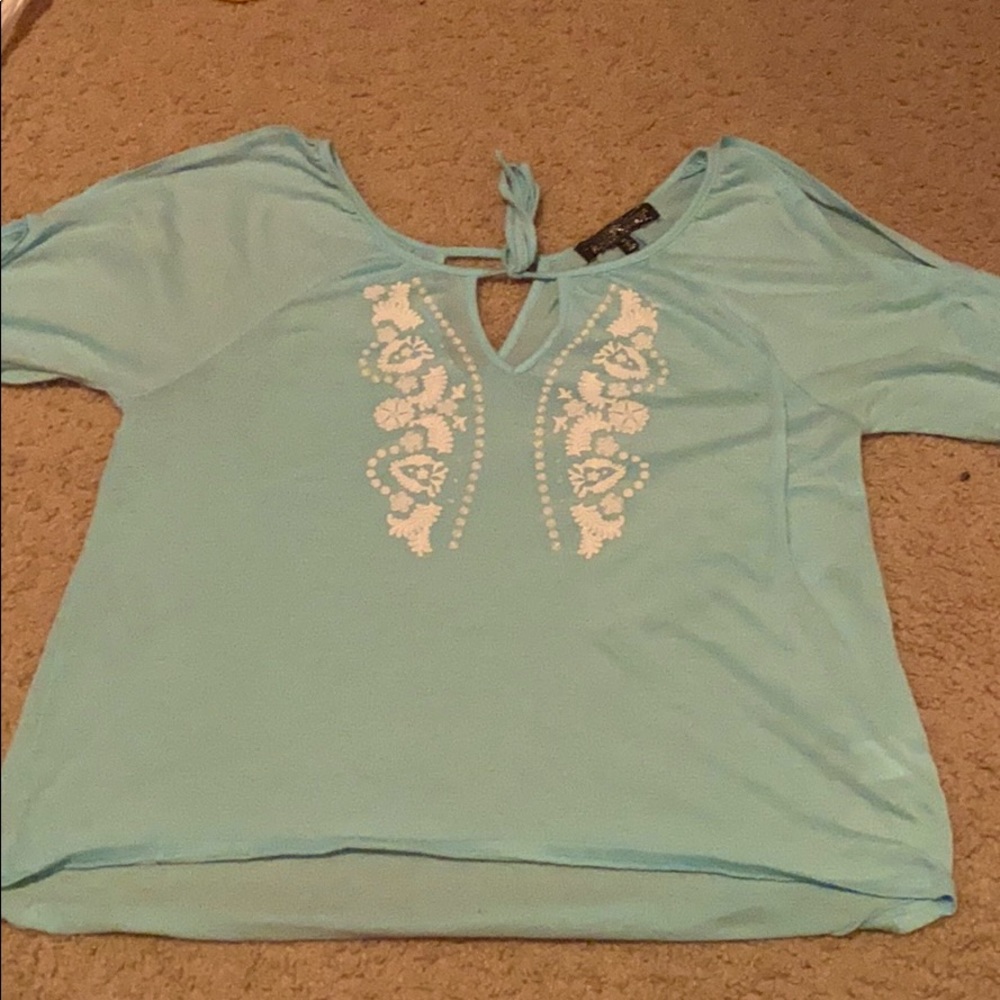 Blue Quarter Sleeve/Open Shoulder Summer Shirt